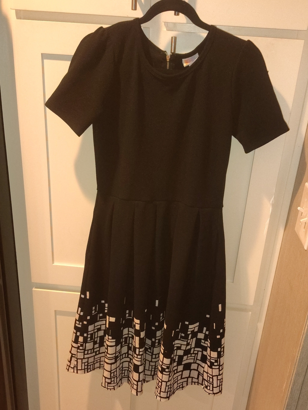 LuLaRoe Black Midi Dress with White Geometric Hem